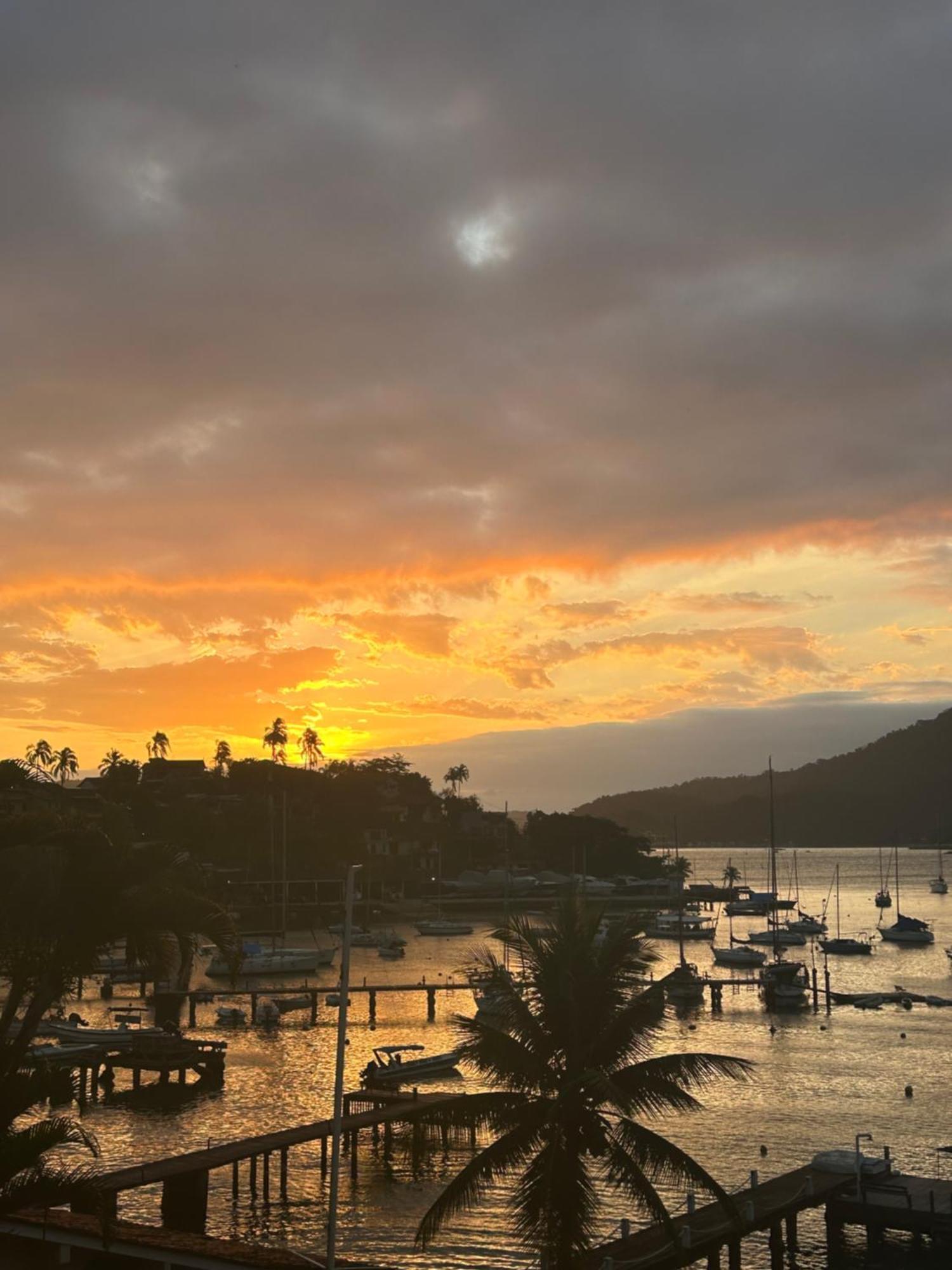 Casa Amarela Bed & Breakfast Angra dos Reis Dış mekan fotoğraf